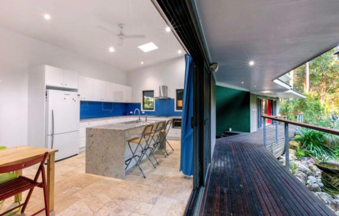 Dezen Accomodation Palmview Екстериор снимка